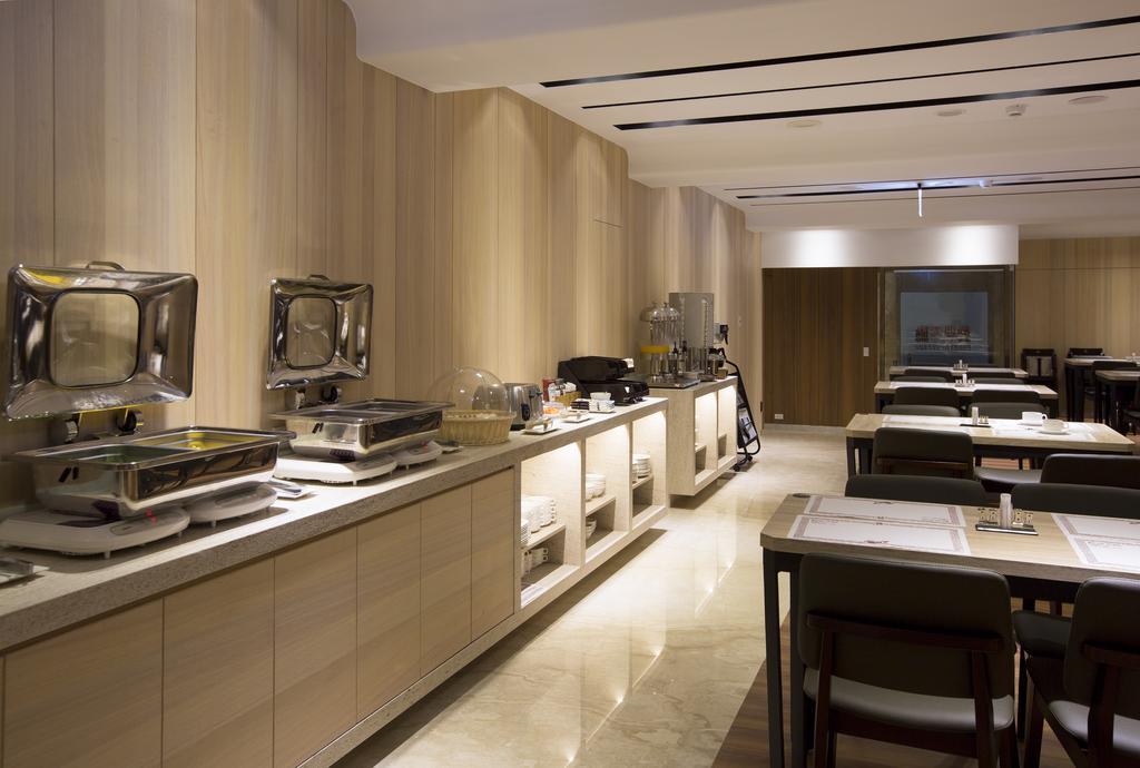 Noble Hotel Taipei Exterior photo